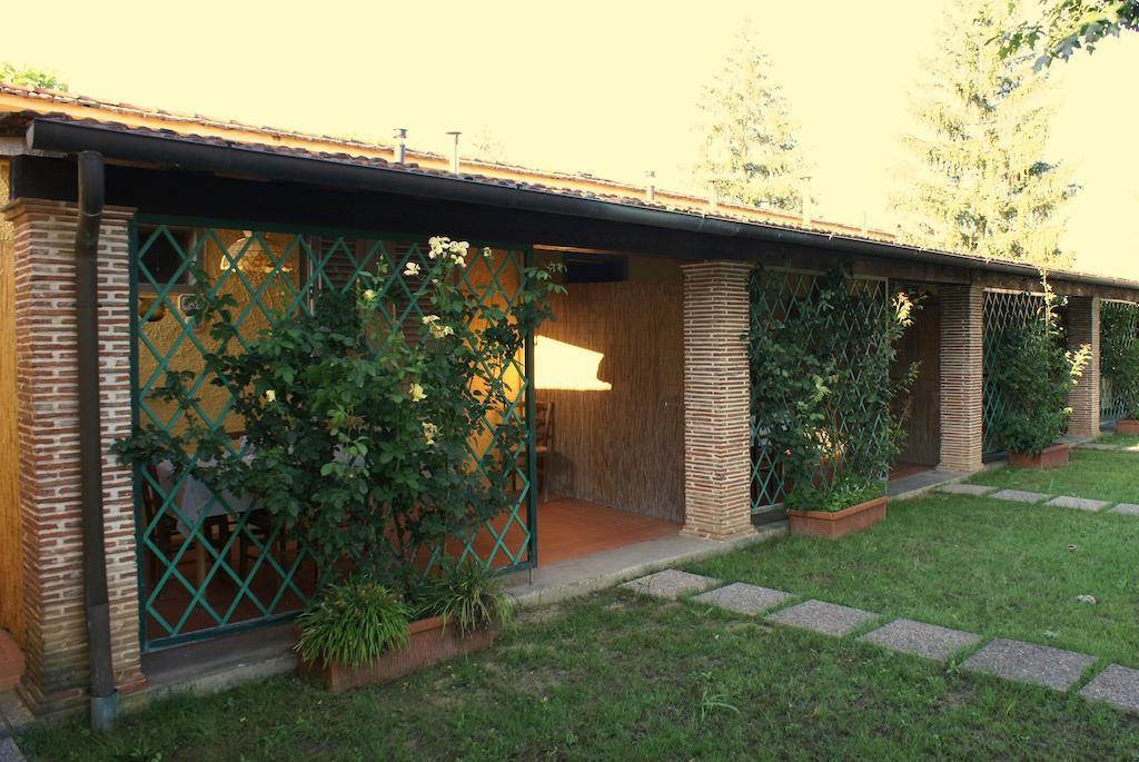 Villa Lazzareschi Case Vacanza Capannori Ruang foto